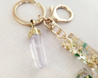 Dried Flower Initial Keychain: Crystal Quartz Resin Keyring