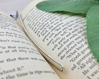 Personalized Birthstone Butterfly Bookmark: Custom Family Tree Gift