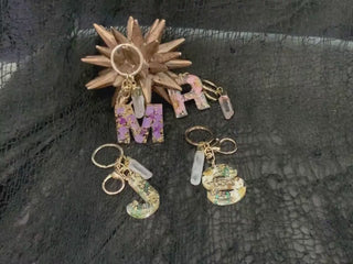 Dried Flower Initial Keychain: Crystal Quartz Resin Keyring